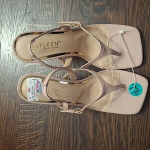 Ladies brand new with tag shoes high heels Size 7 1/2 Kayleen by Los Angeles